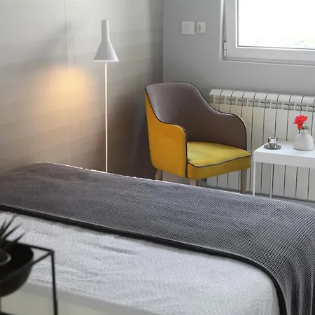 Apartment Temple *